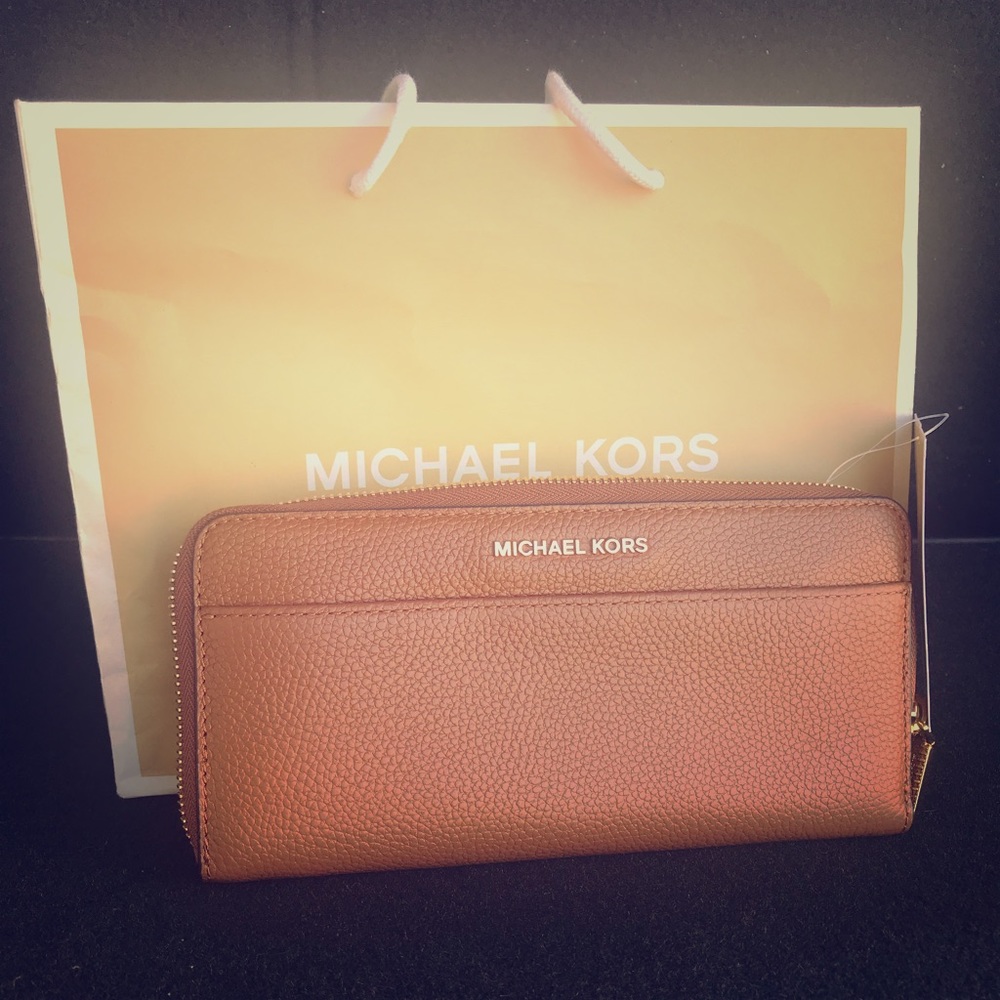 Michael Kors Mercer wallet 🎀 NWT 🏷